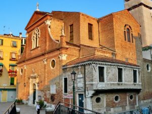 San Martino en Venecia: Entre Folclore y Dulces Únicos