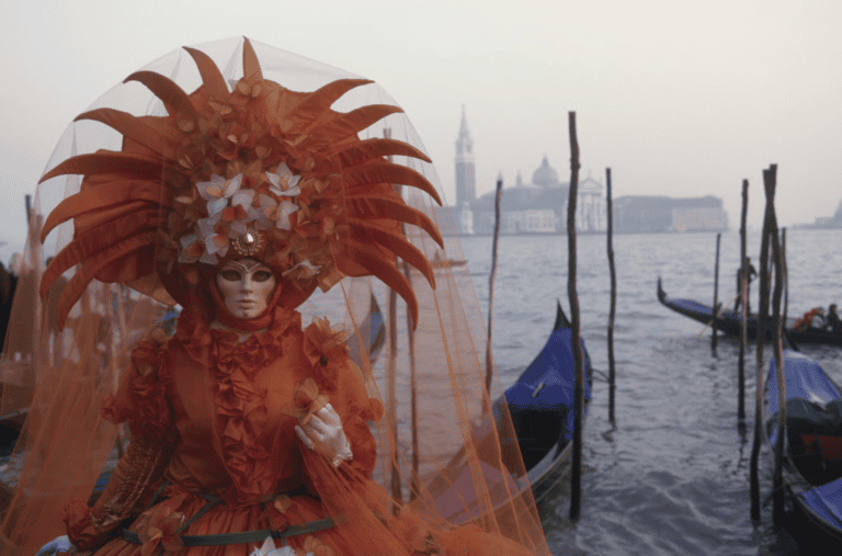 Carnevale di Venezia 2027: date, tradizioni e magia tra Venezia e il Lido